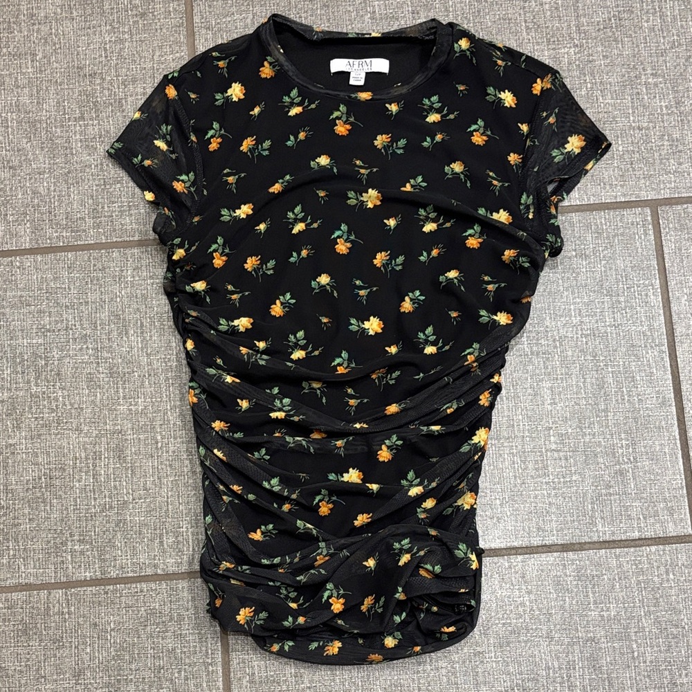AFRM Black Floral Ruched Short Sleeve Cap sleeve top